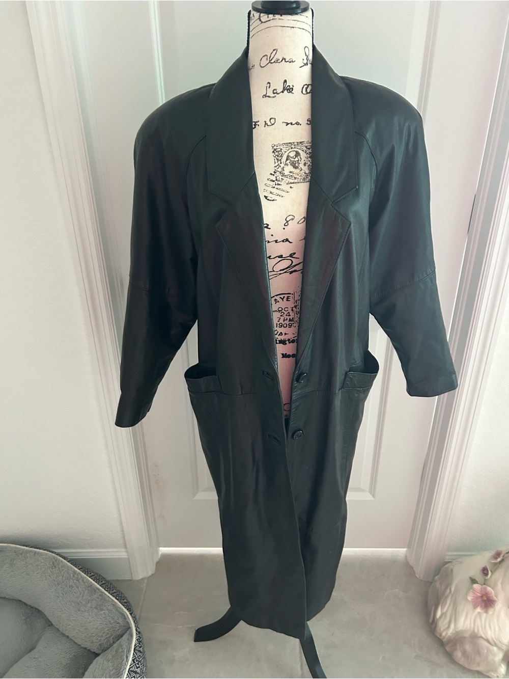 Vintage Pelle Black Women's Long Leather Coat Jacket - Classic Open Front